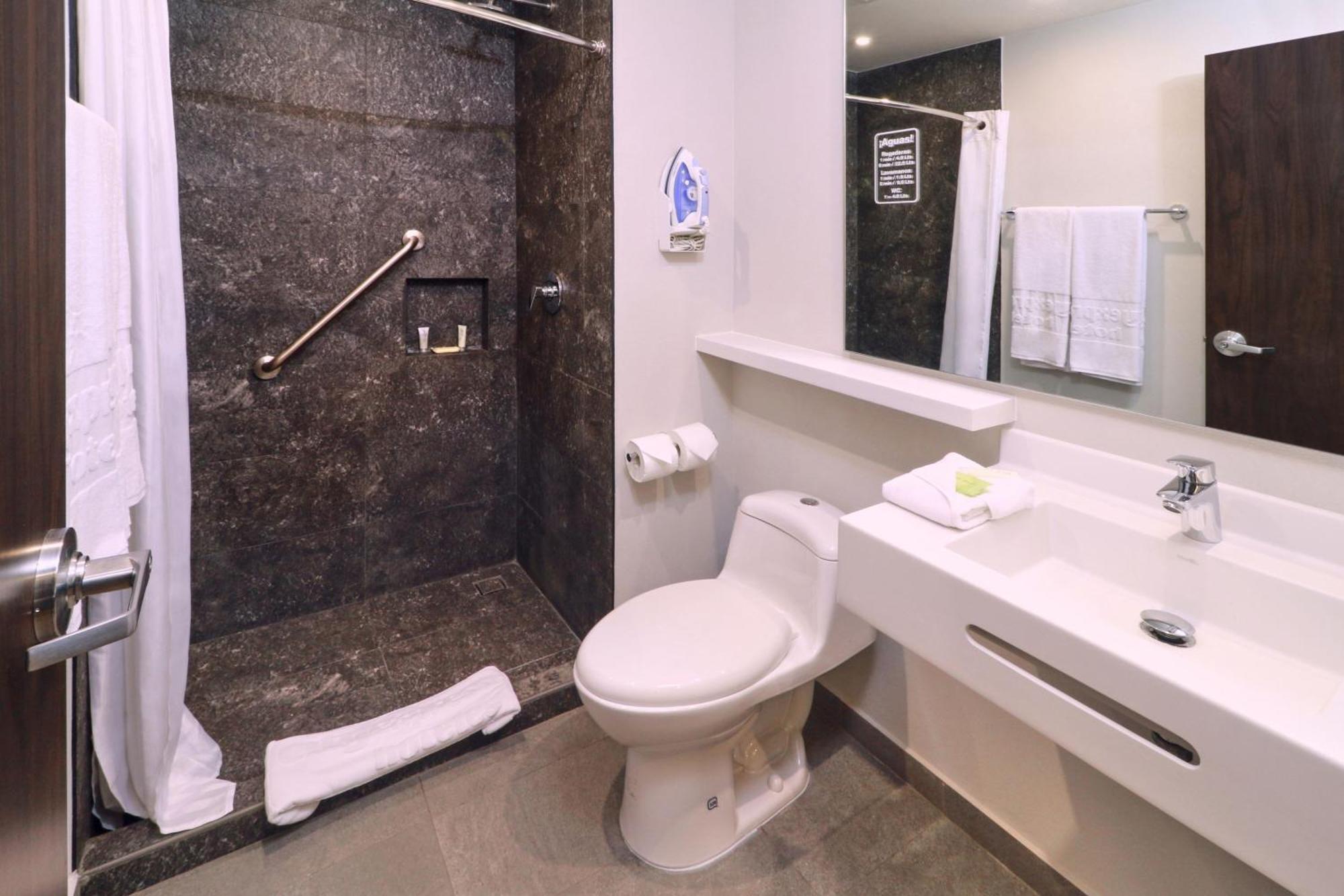 City Express By Marriott Monterrey Universidad Εξωτερικό φωτογραφία